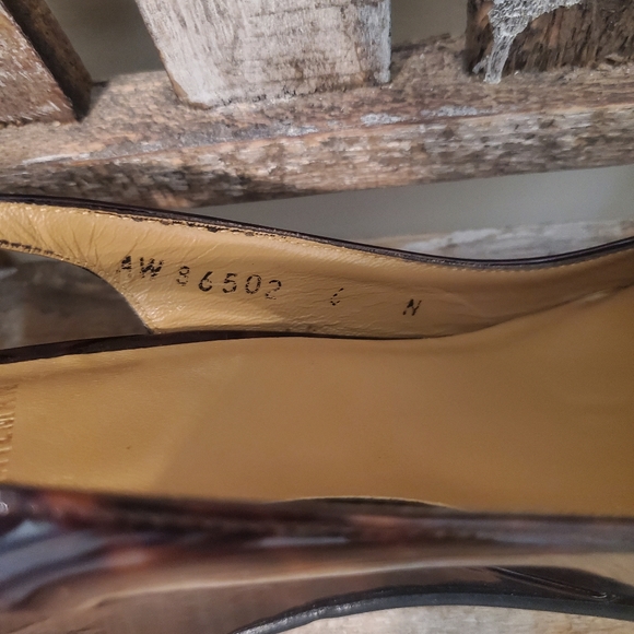 Stuart Weitzman Patent Tortoise Sling Back Wedge Size 6N - Picture 5 of 6